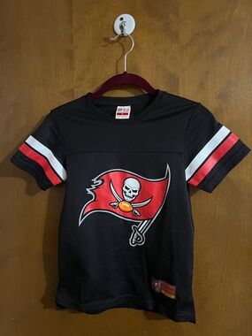 Tampa Bay Buccaneers Kids Short-Sleeve Jersey Style Shirt YOUTH Size 8